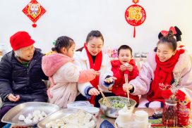中国春节习俗故事—守岁与除夕